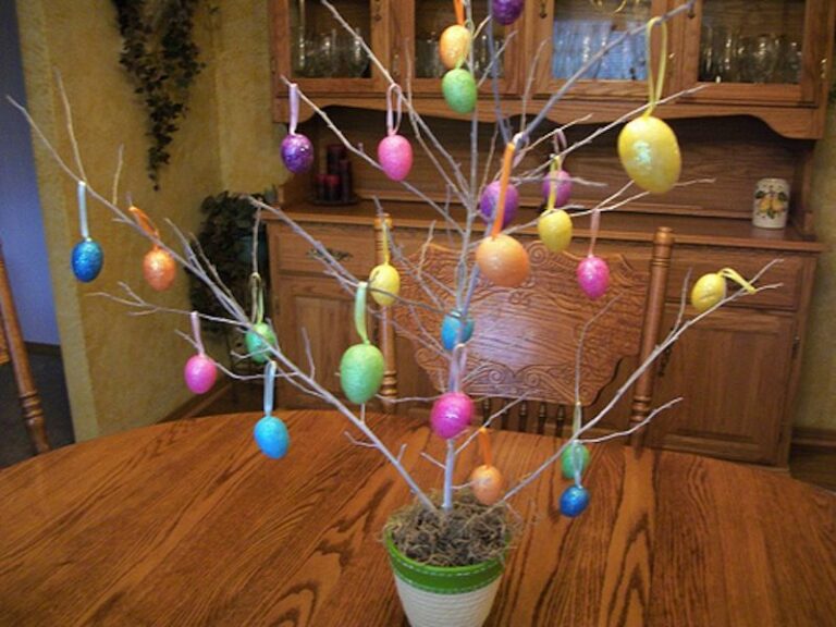 20 Amazing Easter Tree Decorations