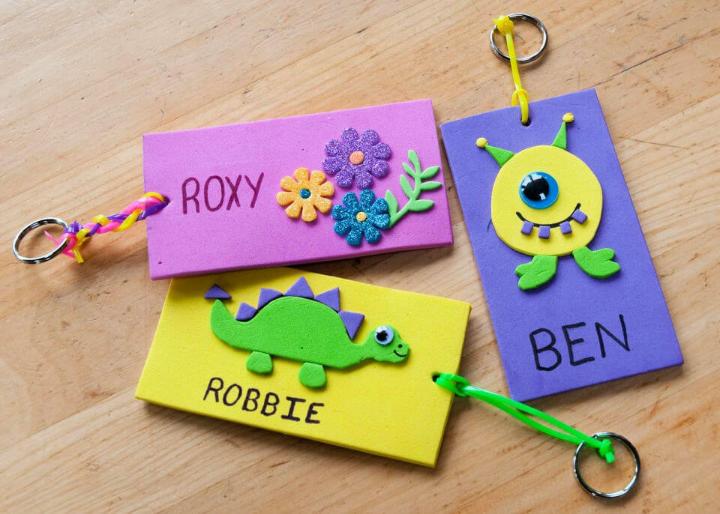20 Awesome Name Tag Crafts